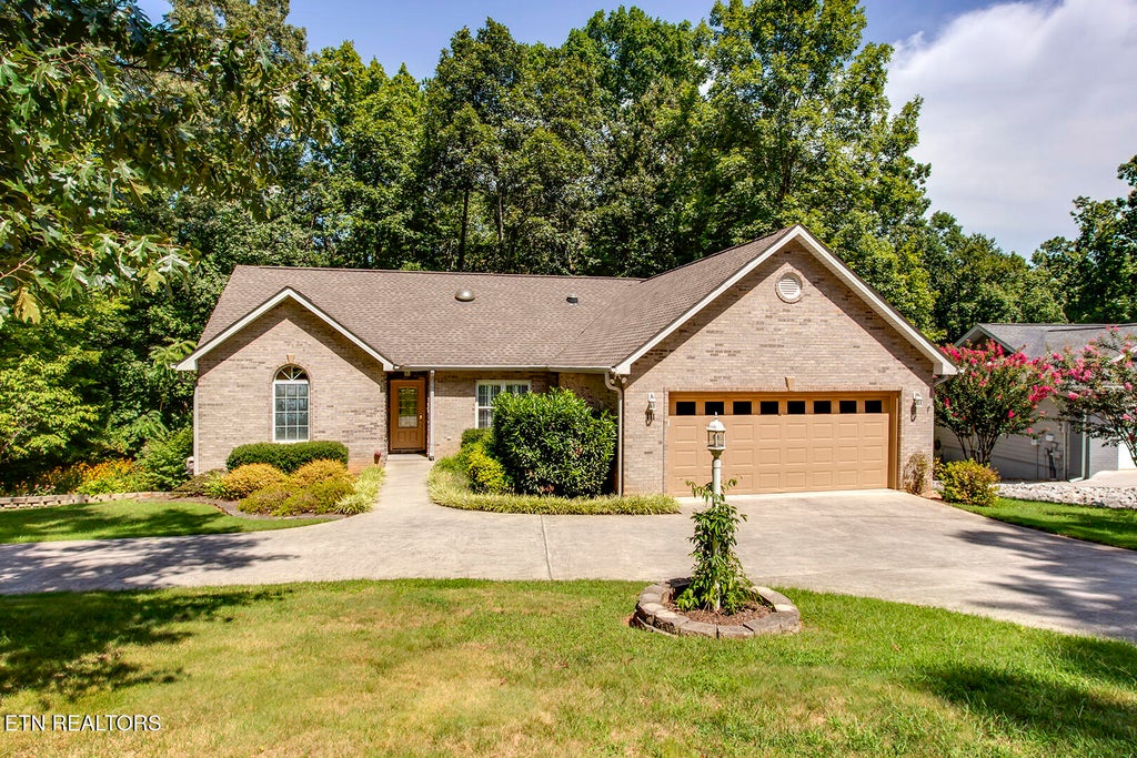 Photo of 111 Kawatuska Way, Loudon, TN 37774 (MLS # 1353119)