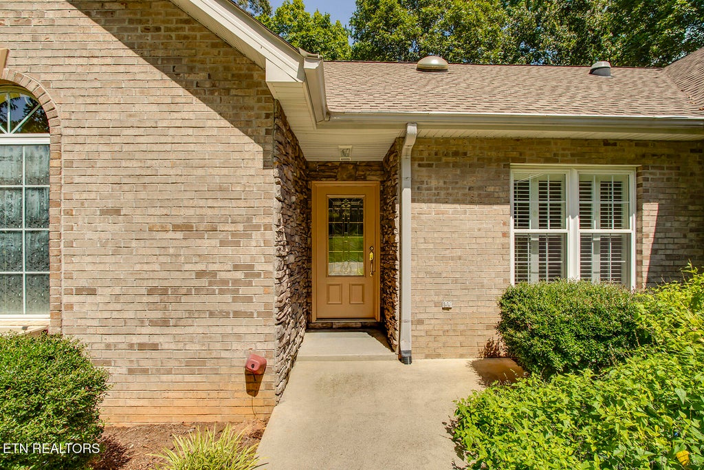 Photo of 111 Kawatuska Way, Loudon, TN 37774 (MLS # 1353119)