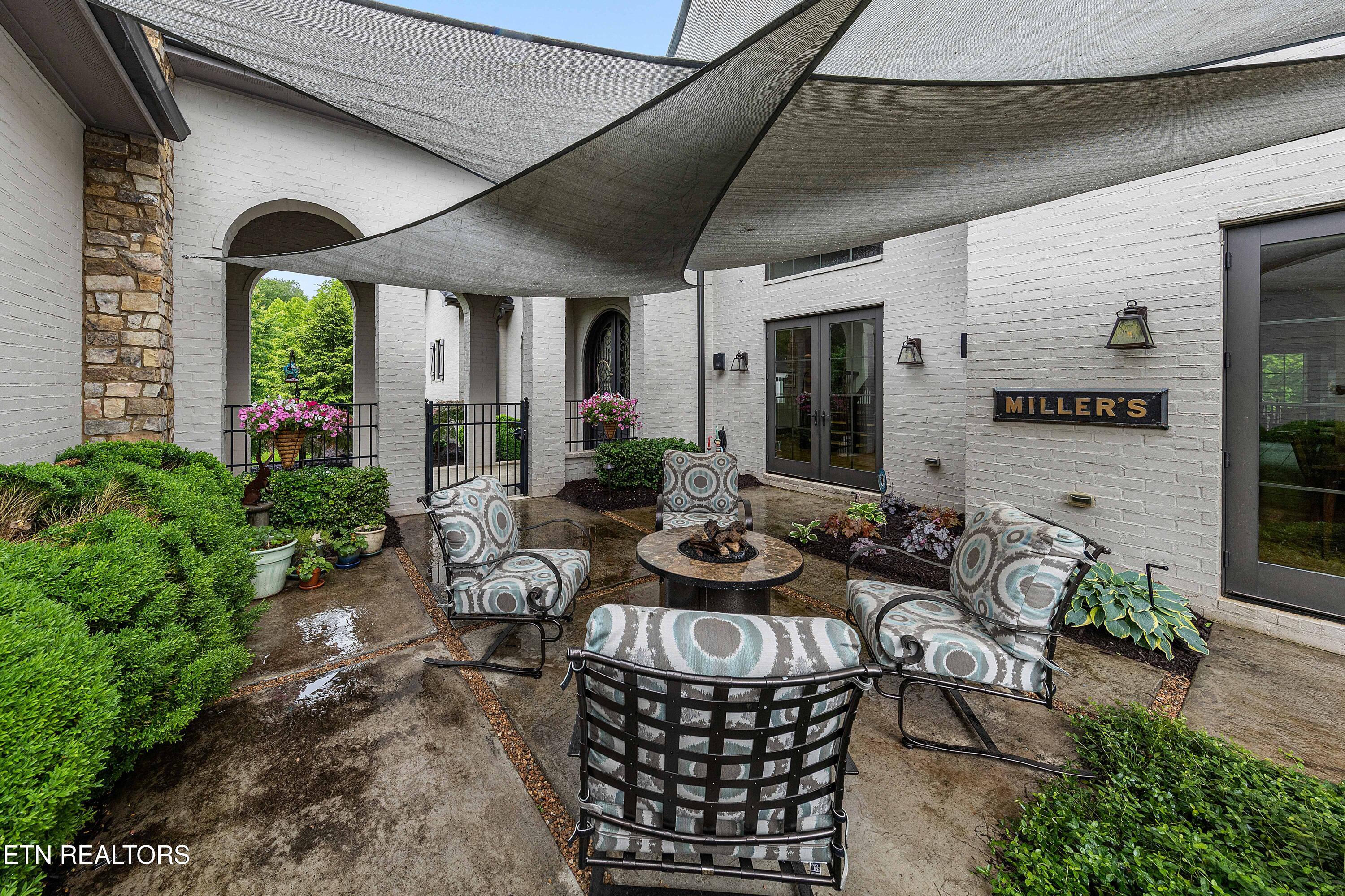 2403 Woodland Reserve Lane