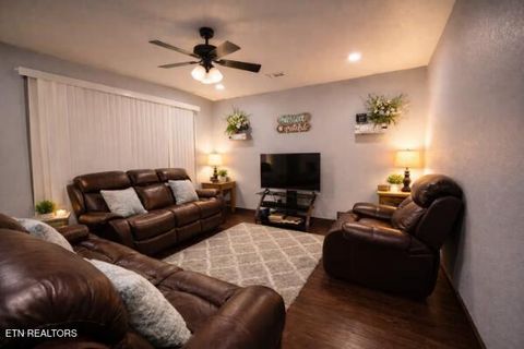 Tiny photo for 2349 Scenic Loop Rd, Pigeon Forge, TN 37863 (MLS # 1327764)