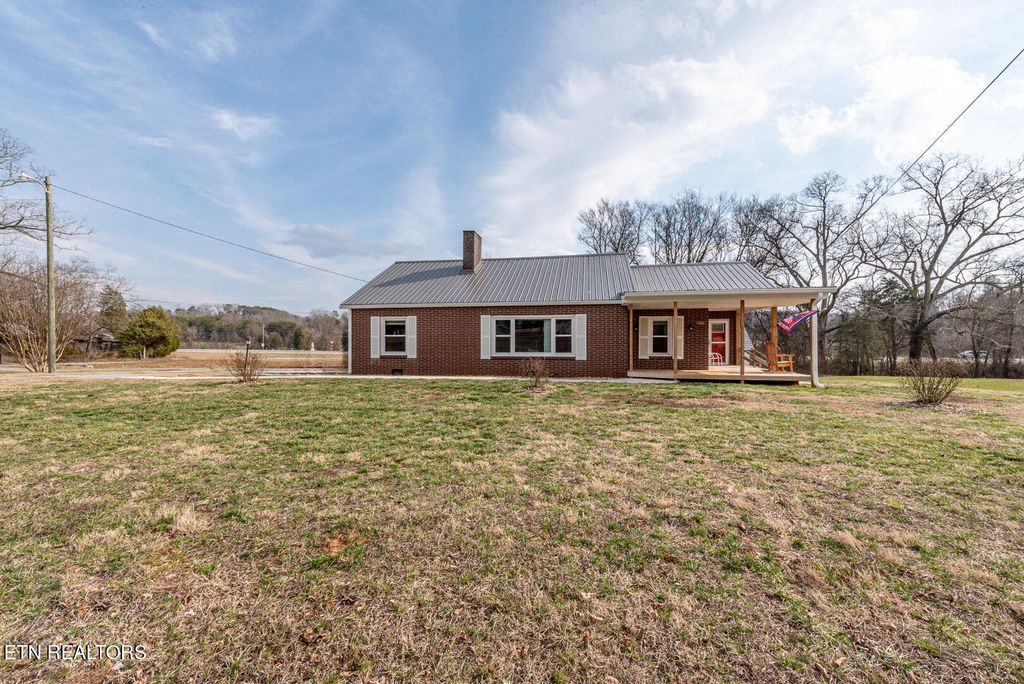 Photo of 834 Lane Drive, Friendsville, TN 37737 (MLS # 1253731)