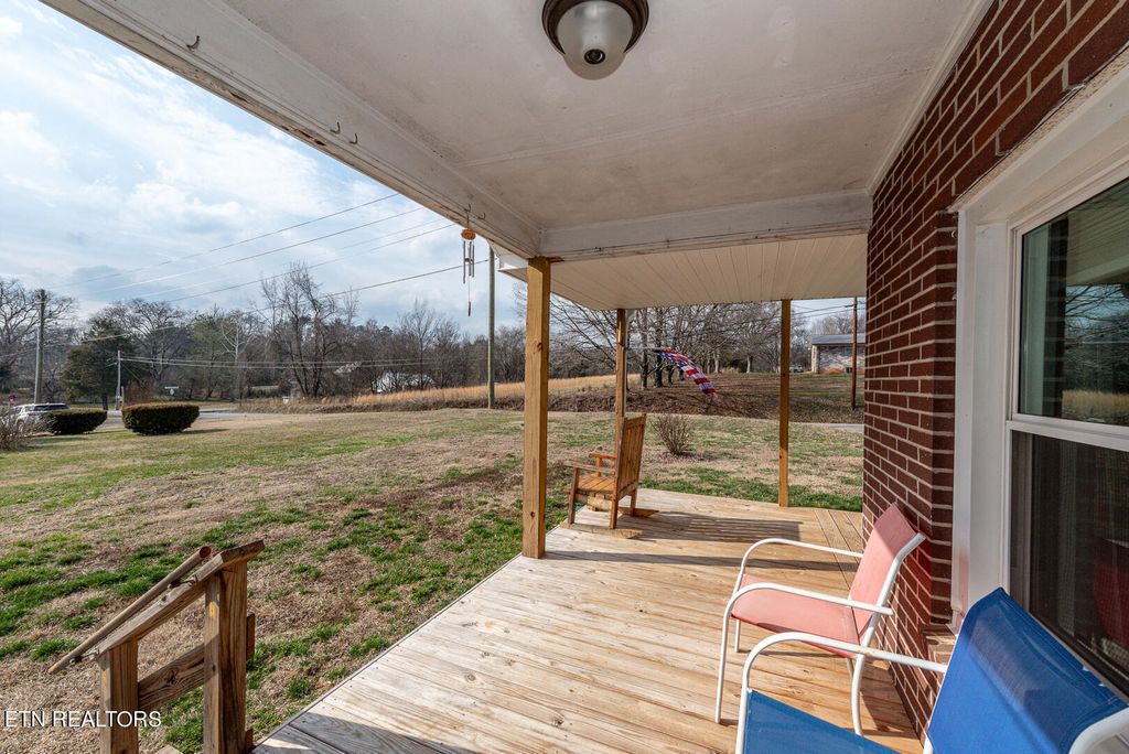 Photo of 834 Lane Drive, Friendsville, TN 37737 (MLS # 1253731)