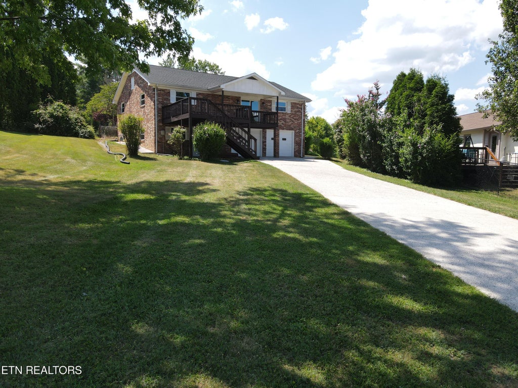 Photo of 347 Mahogany St, Spring City, TN 37381 (MLS # 1274044)