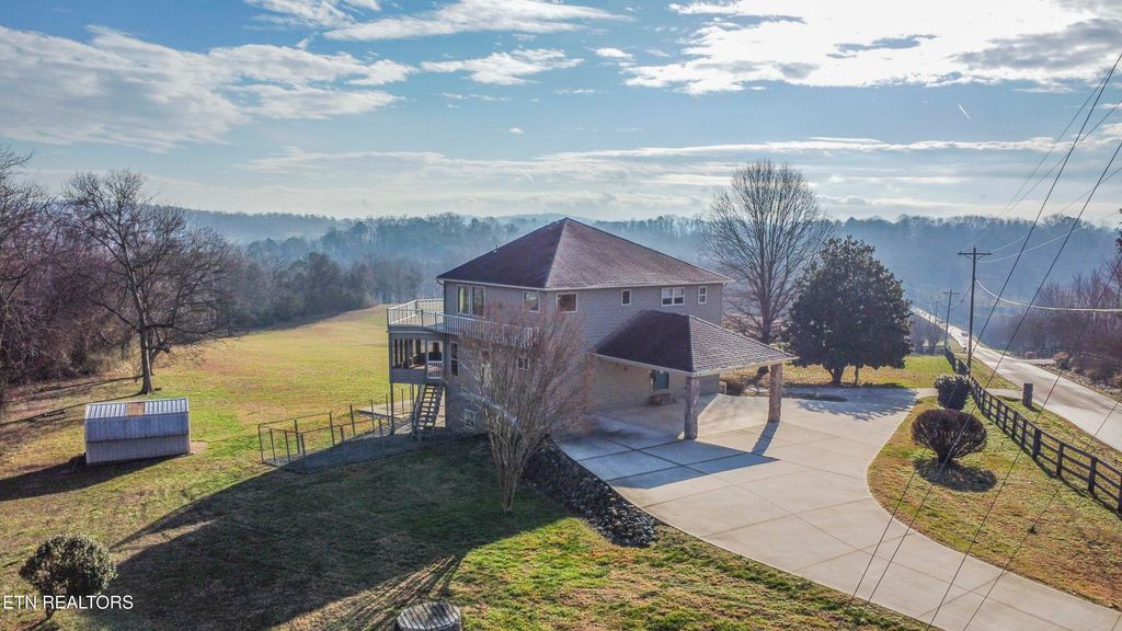 Photo of 4554 Gravelly Hills Rd, Louisville, TN 37777 (MLS # 1327524)