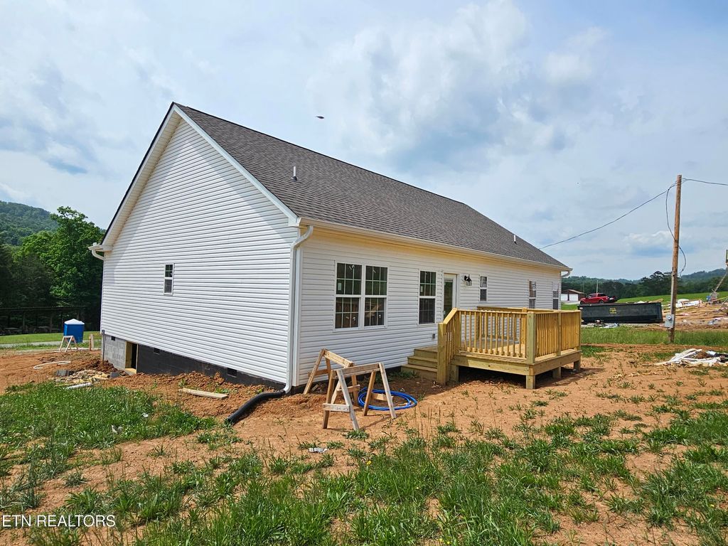 Photo of 497 Straight Creek Church Rd, New Tazewell, TN 37825 (MLS # 1301192)