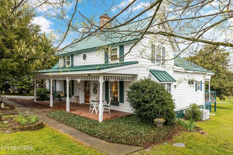 Photo of 108 N Young St, Friendsville, TN 37737 (MLS # 1329643)