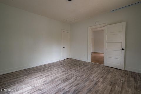 Tiny photo for 411 James Ave, Knoxville, TN 37921 (MLS # 1320242)