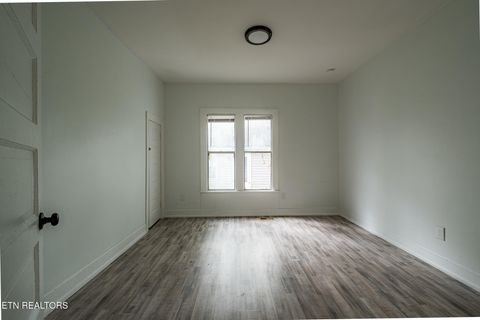 Tiny photo for 411 James Ave, Knoxville, TN 37921 (MLS # 1320242)