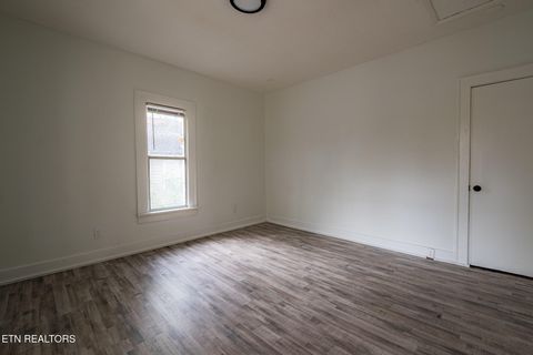 Tiny photo for 411 James Ave, Knoxville, TN 37921 (MLS # 1320242)