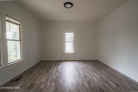 Tiny photo for 411 James Ave, Knoxville, TN 37921 (MLS # 1320242)