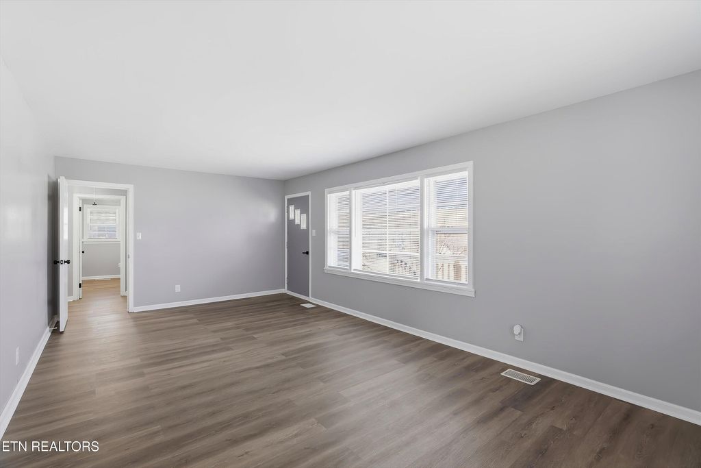 Photo of 1106 Bradshaw Garden Drive, Knoxville, TN 37912 (MLS # 1331712)