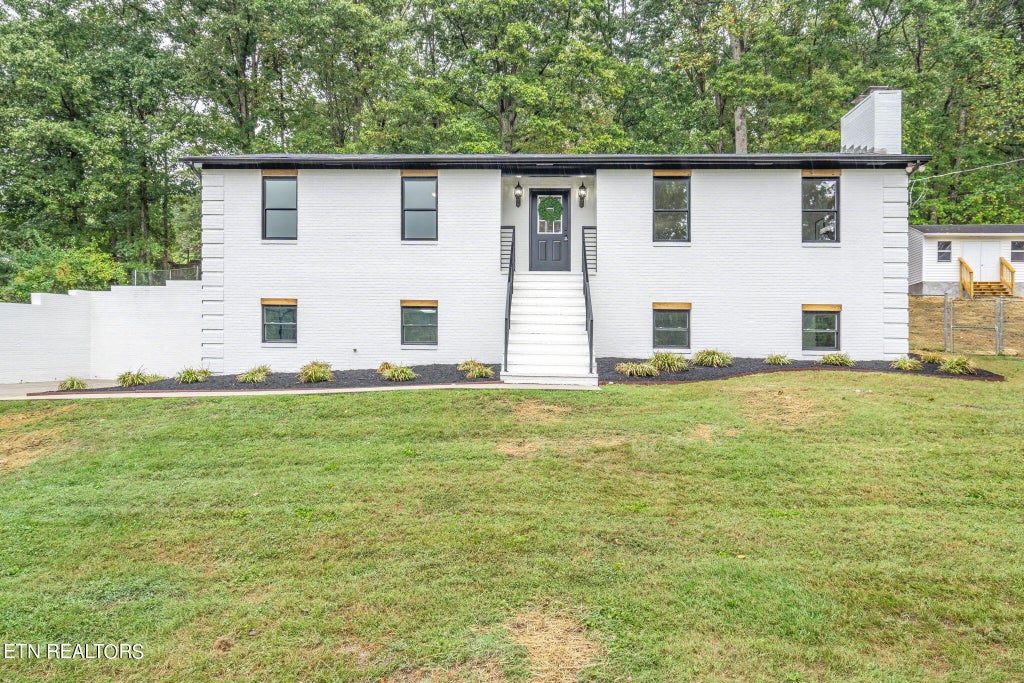 Photo of 113 Clark Lane, Powell, TN 37849 (MLS # 1277811)