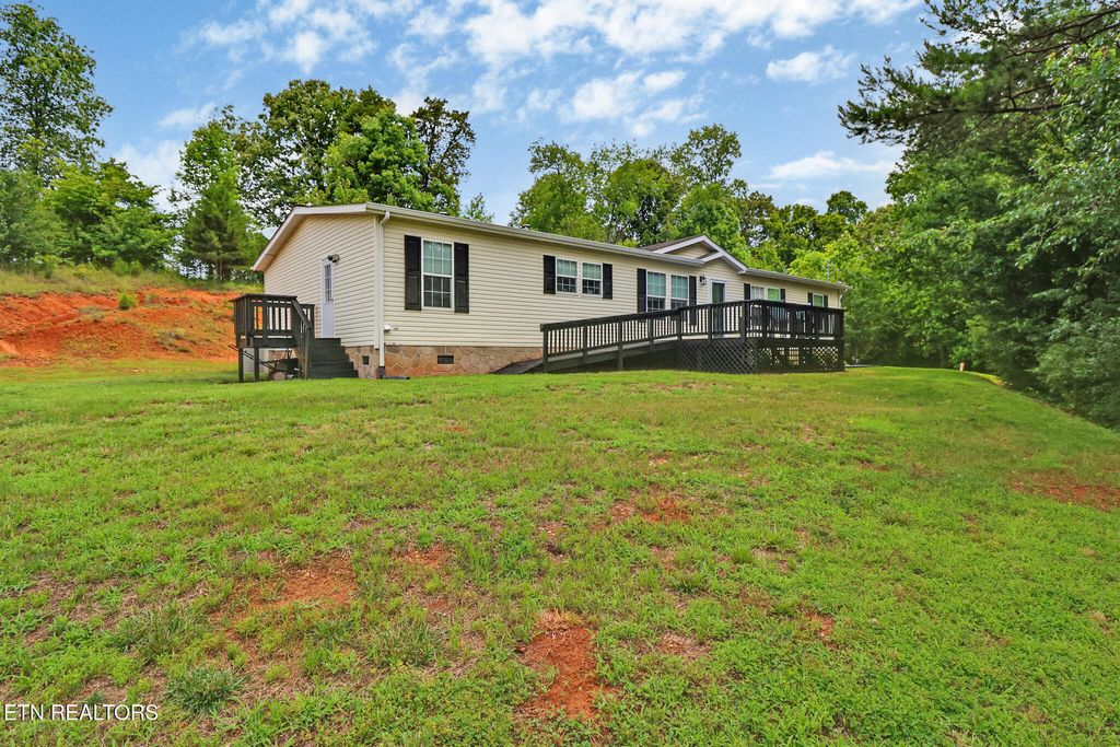 Photo of 122 Allison Cove Drive, Harriman, TN 37748 (MLS # 1305566)