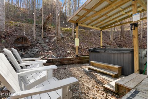 Tiny photo for 527 Hawks Tr, Gatlinburg, TN 37738 (MLS # 1342421)