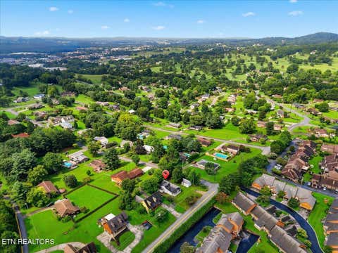 Tiny photo for 1201 McFarland St, Morristown, TN 37814 (MLS # 1350145)