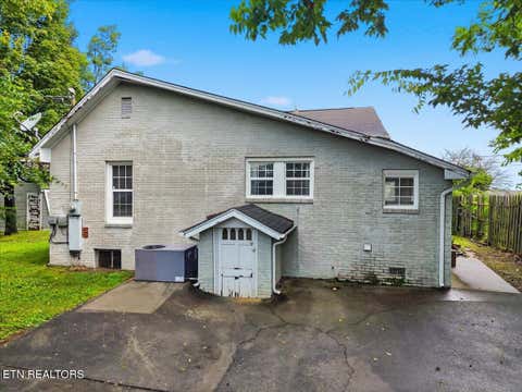 Tiny photo for 1201 McFarland St, Morristown, TN 37814 (MLS # 1350145)