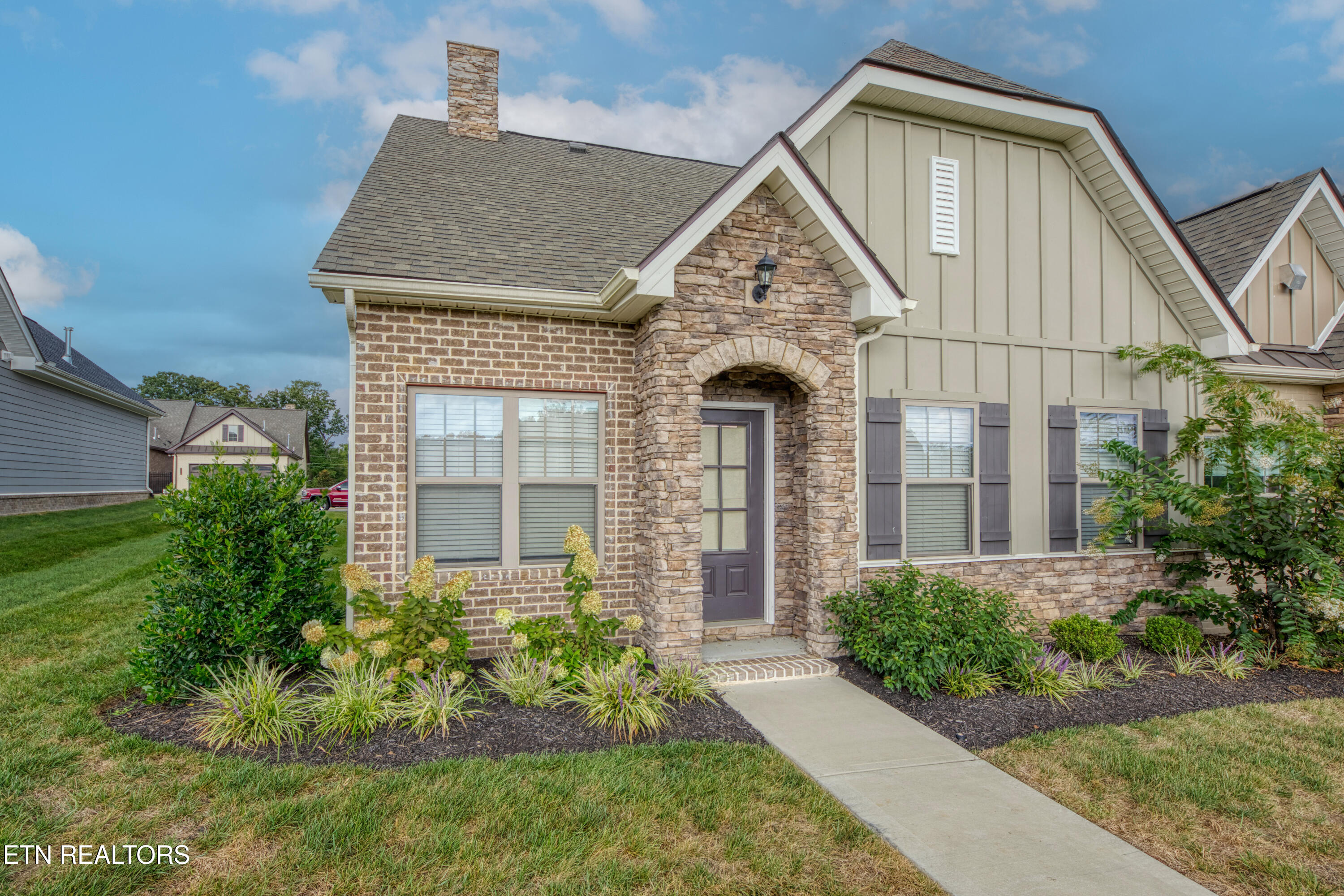 12628 Needlepoint Drive