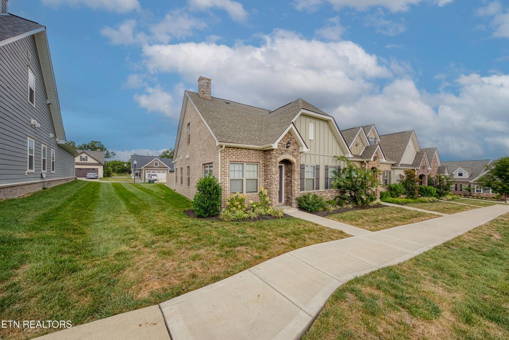 Photo of 12628 Needlepoint Drive, Farragut, TN 37934 (MLS # 1314135)