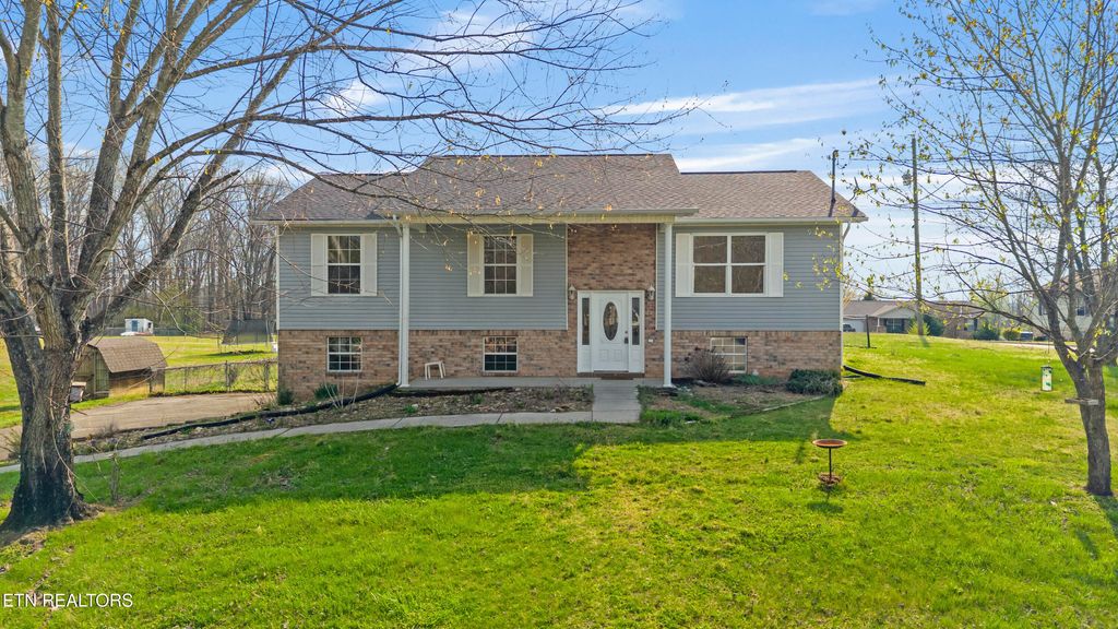 Photo of 4554 Clifton Lane, Strawberry Plains, TN 37871 (MLS # 1334252)