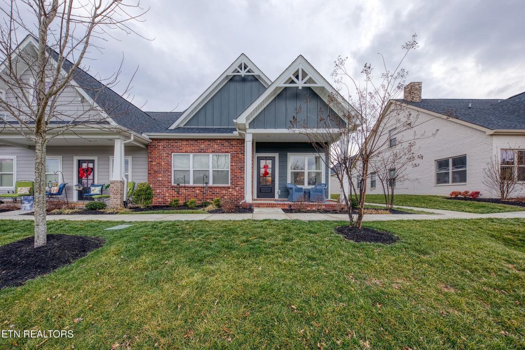 Photo of 166 Goldheart Rd, Farragut, TN 37934 (MLS # 1328924)