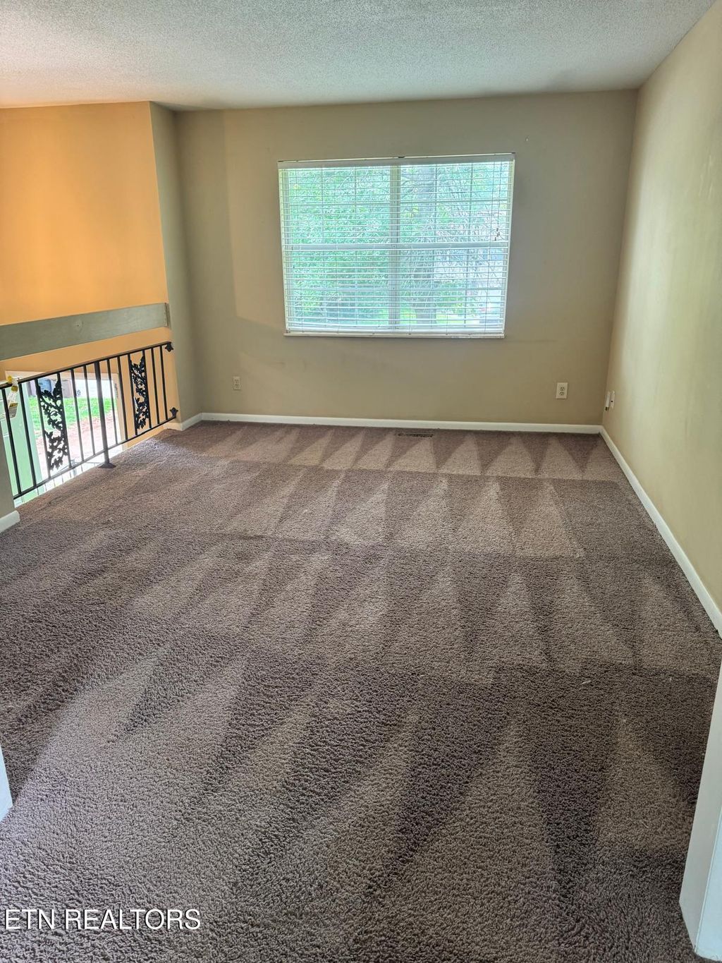 Photo of 1824 Strathmore Rd, Knoxville, TN 37922 (MLS # 1343459)