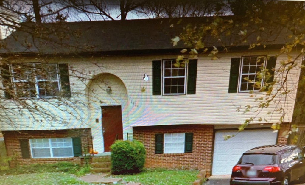 Photo of 1824 Strathmore Rd, Knoxville, TN 37922 (MLS # 1343459)