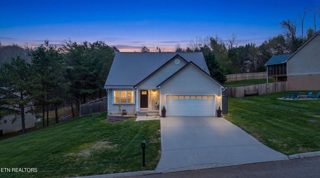 Photo of 408 Dogwood Glen Lane, Powell, TN 37849 (MLS # 1333309)