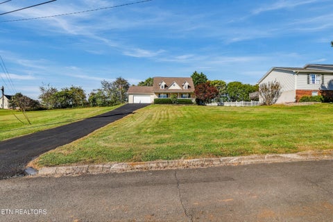 Tiny photo for 551 Keene Circle, Dandridge, TN 37725 (MLS # 1359722)
