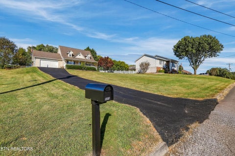 Tiny photo for 551 Keene Circle, Dandridge, TN 37725 (MLS # 1359722)