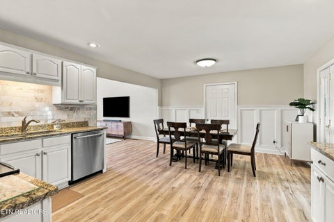 Tiny photo for 551 Keene Circle, Dandridge, TN 37725 (MLS # 1359722)