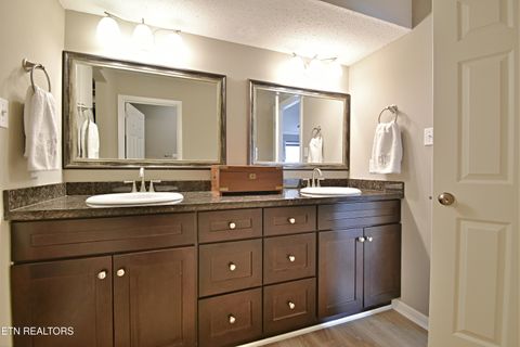 Tiny photo for 8701 Olde Colony Trl #Apt 62, Knoxville, TN 37923 (MLS # 1328796)