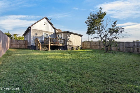 Tiny photo for 929 Maryville Pike, Knoxville, TN 37920 (MLS # 1354909)