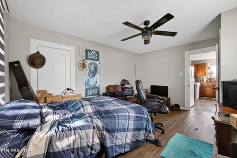 Tiny photo for 929 Maryville Pike, Knoxville, TN 37920 (MLS # 1354909)
