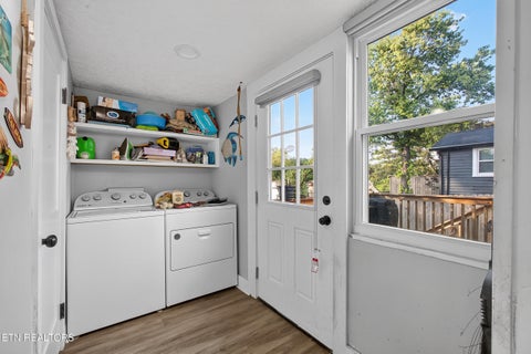 Tiny photo for 929 Maryville Pike, Knoxville, TN 37920 (MLS # 1354909)