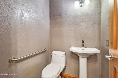 Tiny photo for 815 York Rd, Crossville, TN 38555 (MLS # 1338221)