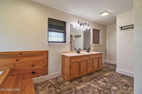 Tiny photo for 815 York Rd, Crossville, TN 38555 (MLS # 1338221)