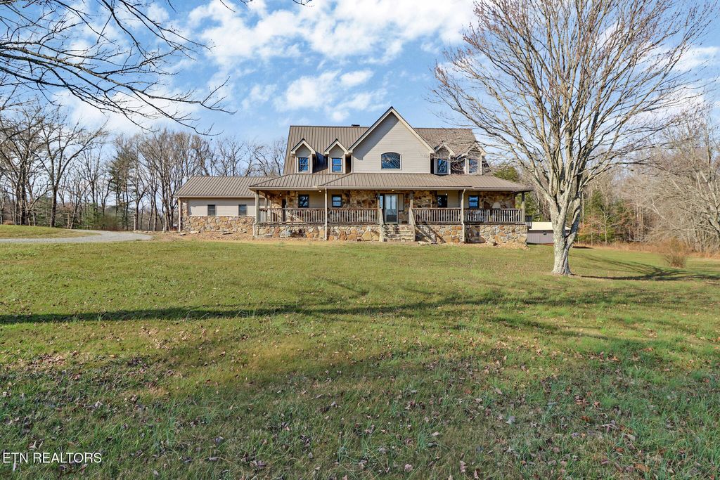 Photo of 815 York Rd, Crossville, TN 38555 (MLS # 1338221)
