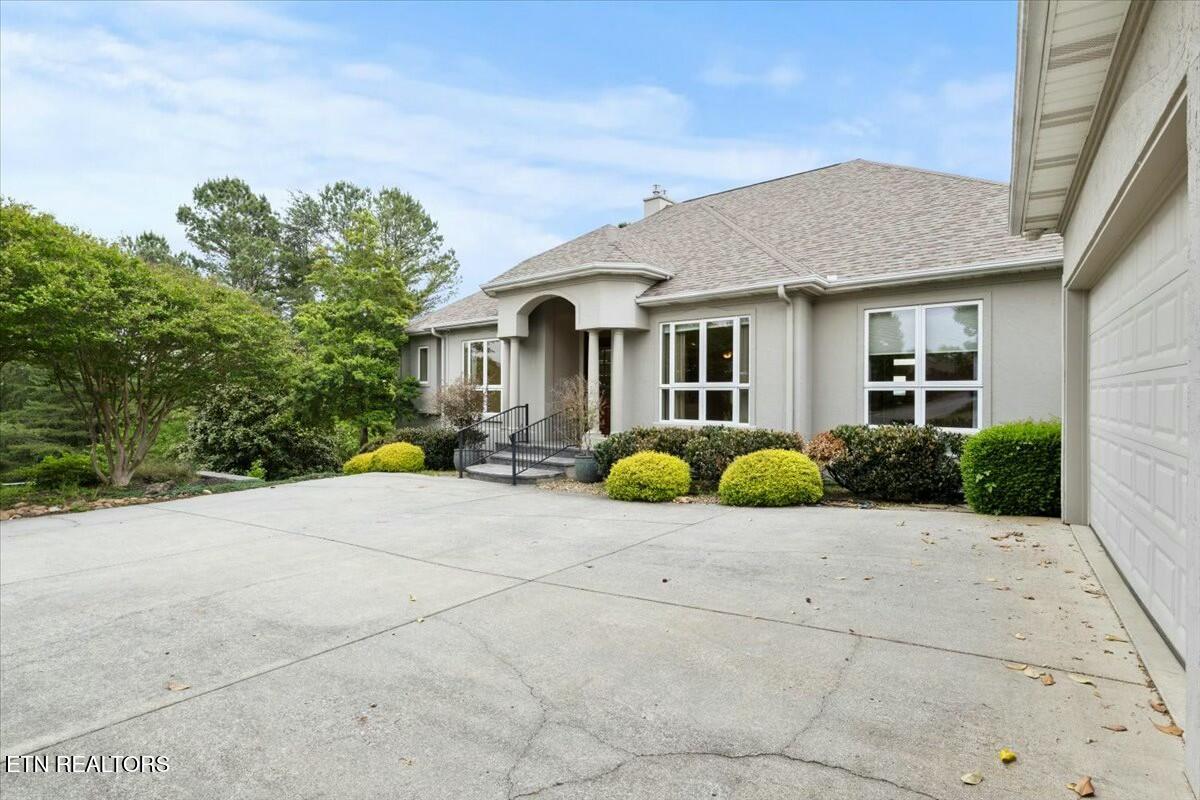 130 Pointe Summit Drive