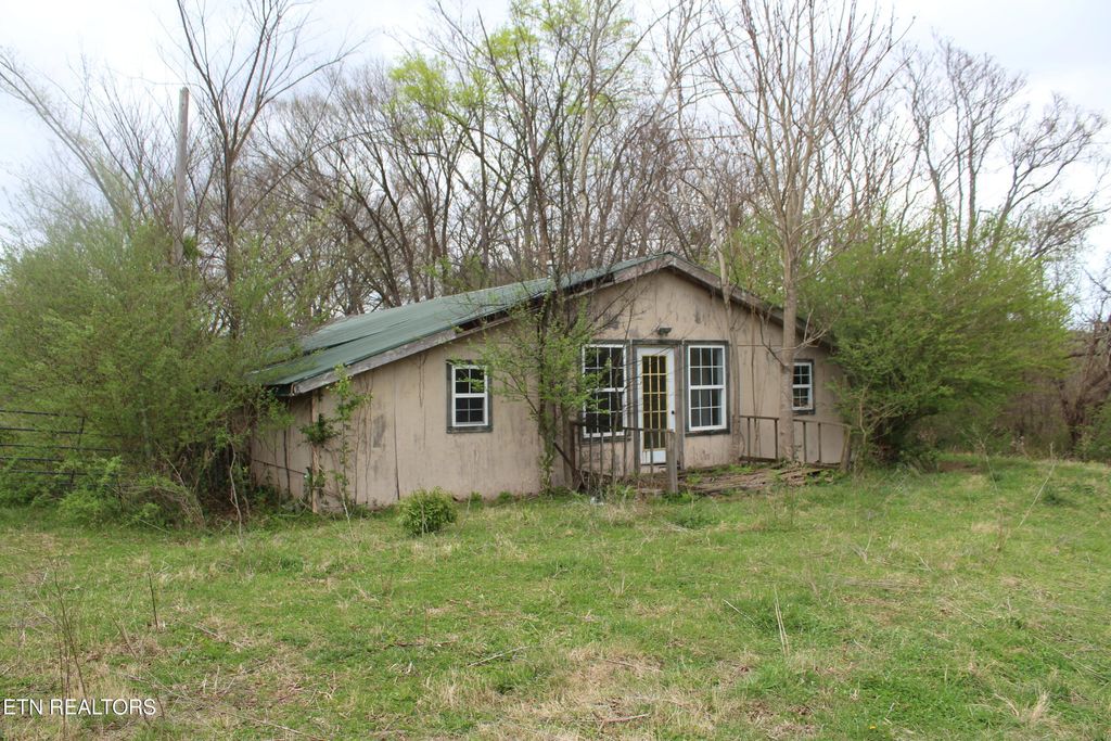 Photo of 171 Gooseneck Lane, Jamestown, TN 38556 (MLS # 1335024)
