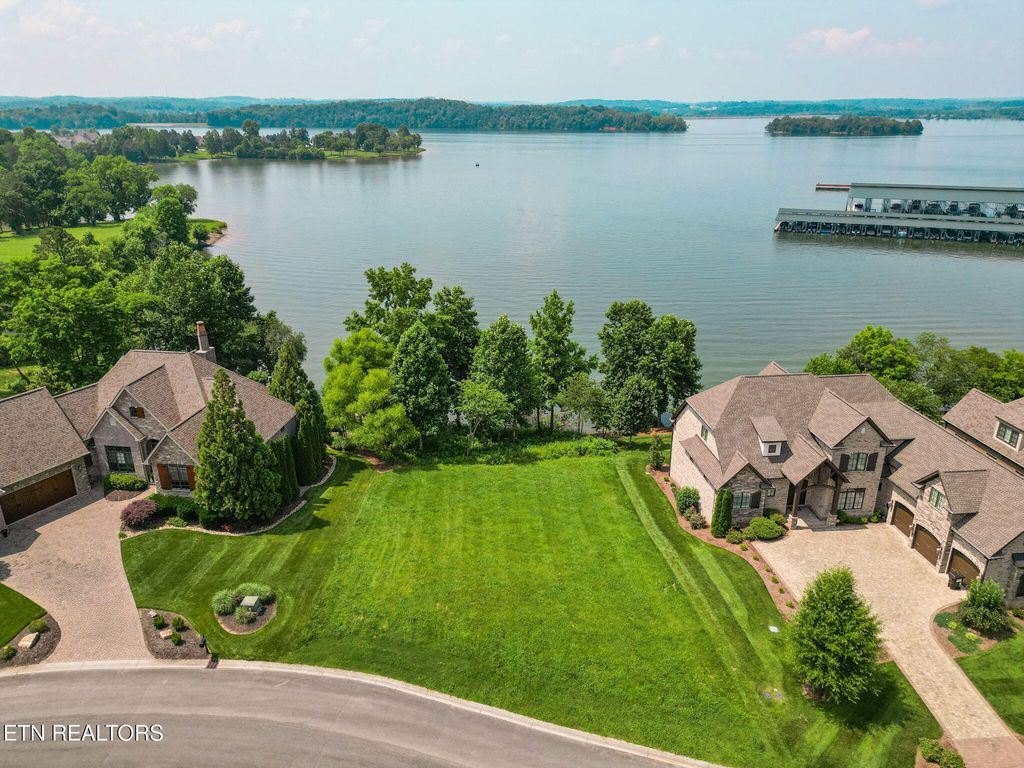 Photo of 1376 Marina Way, Lenoir City, TN 37772 (MLS # 1248384)