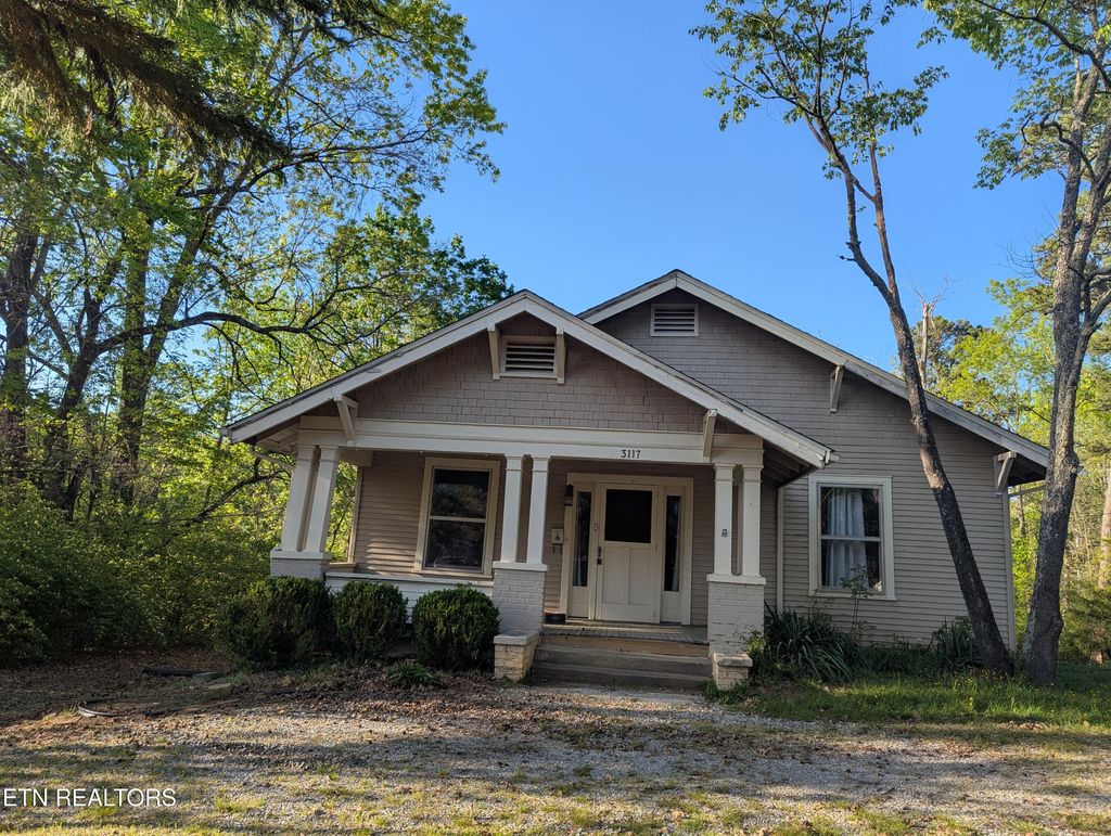 Photo of 3117 Rennoc Rd, Knoxville, TN 37918 (MLS # 1337426)