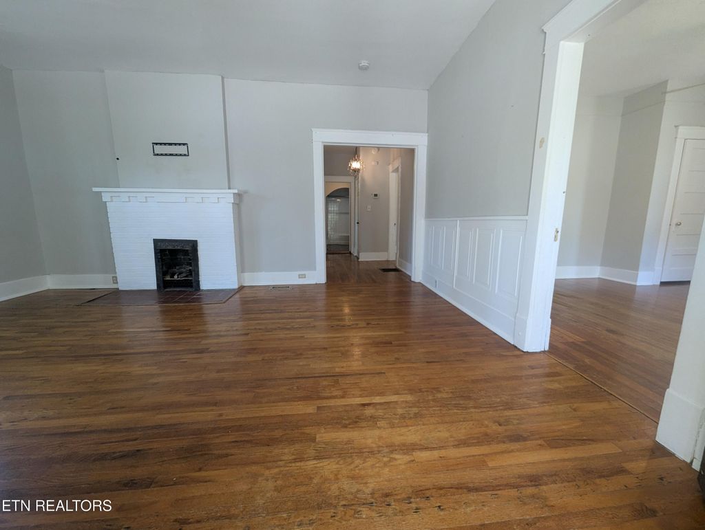 Photo of 3117 Rennoc Rd, Knoxville, TN 37918 (MLS # 1337426)