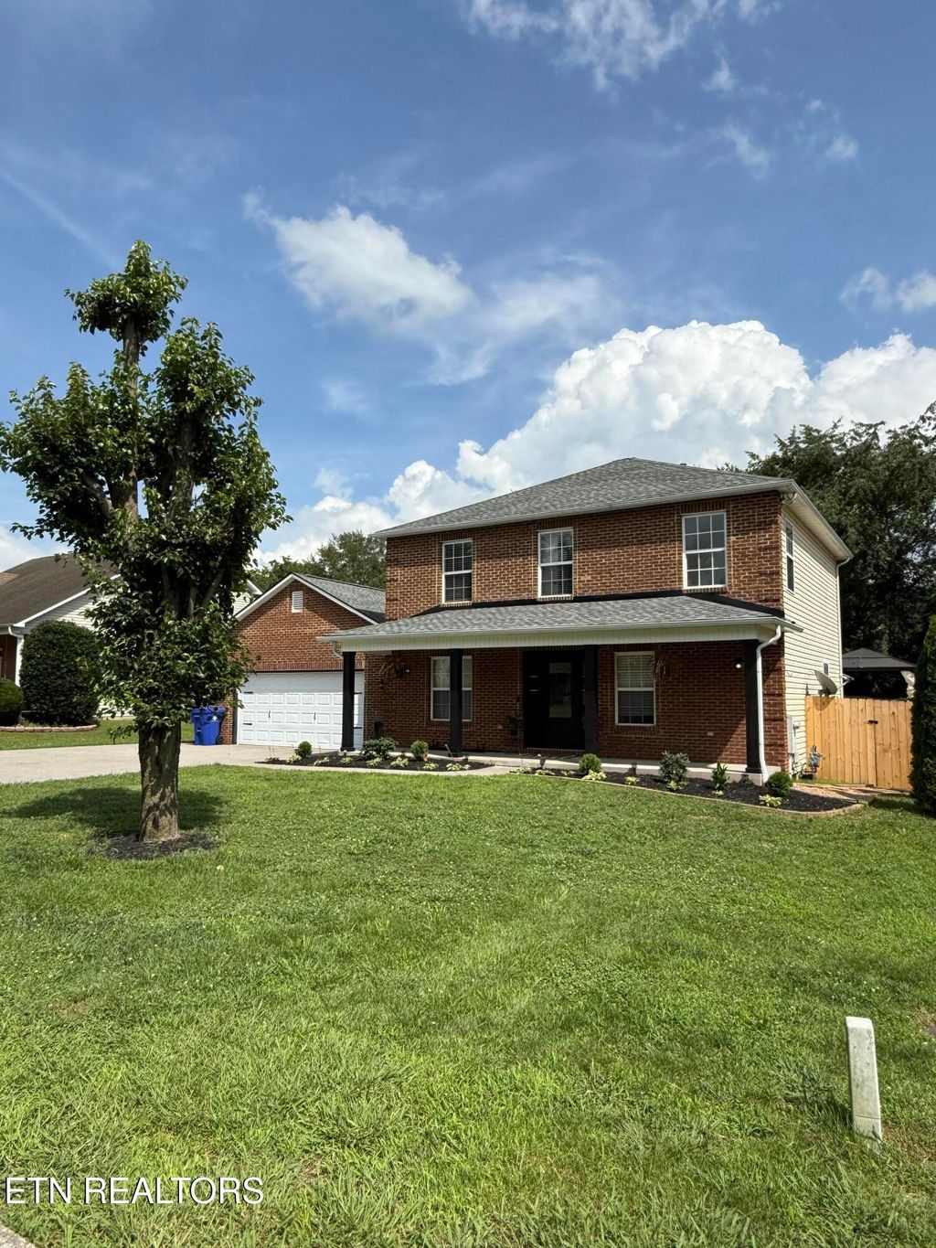 Photo of 140 Elizabethton Way, Clinton, TN 37716 (MLS # 1304739)