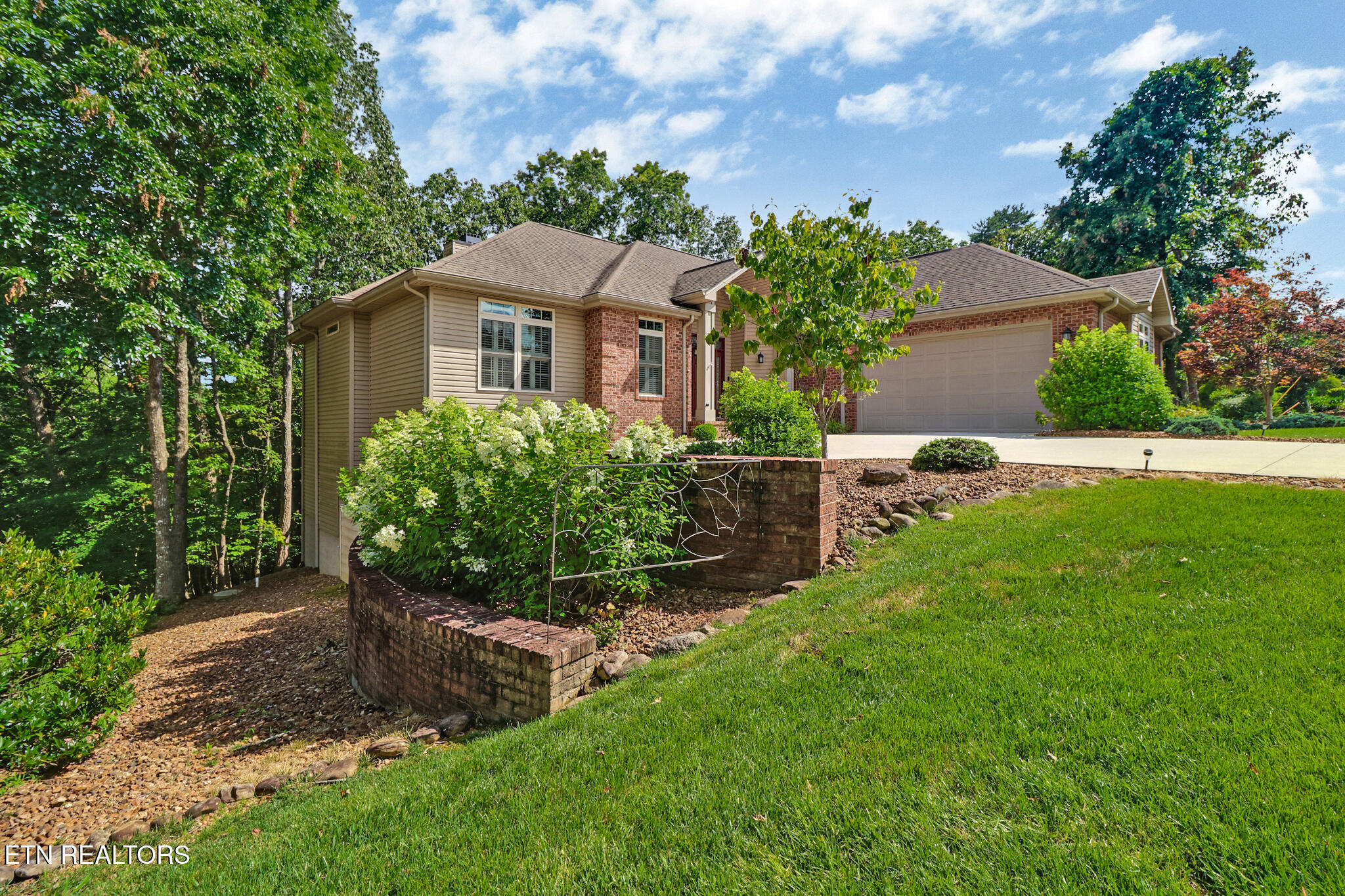 124 Lynhurst Drive