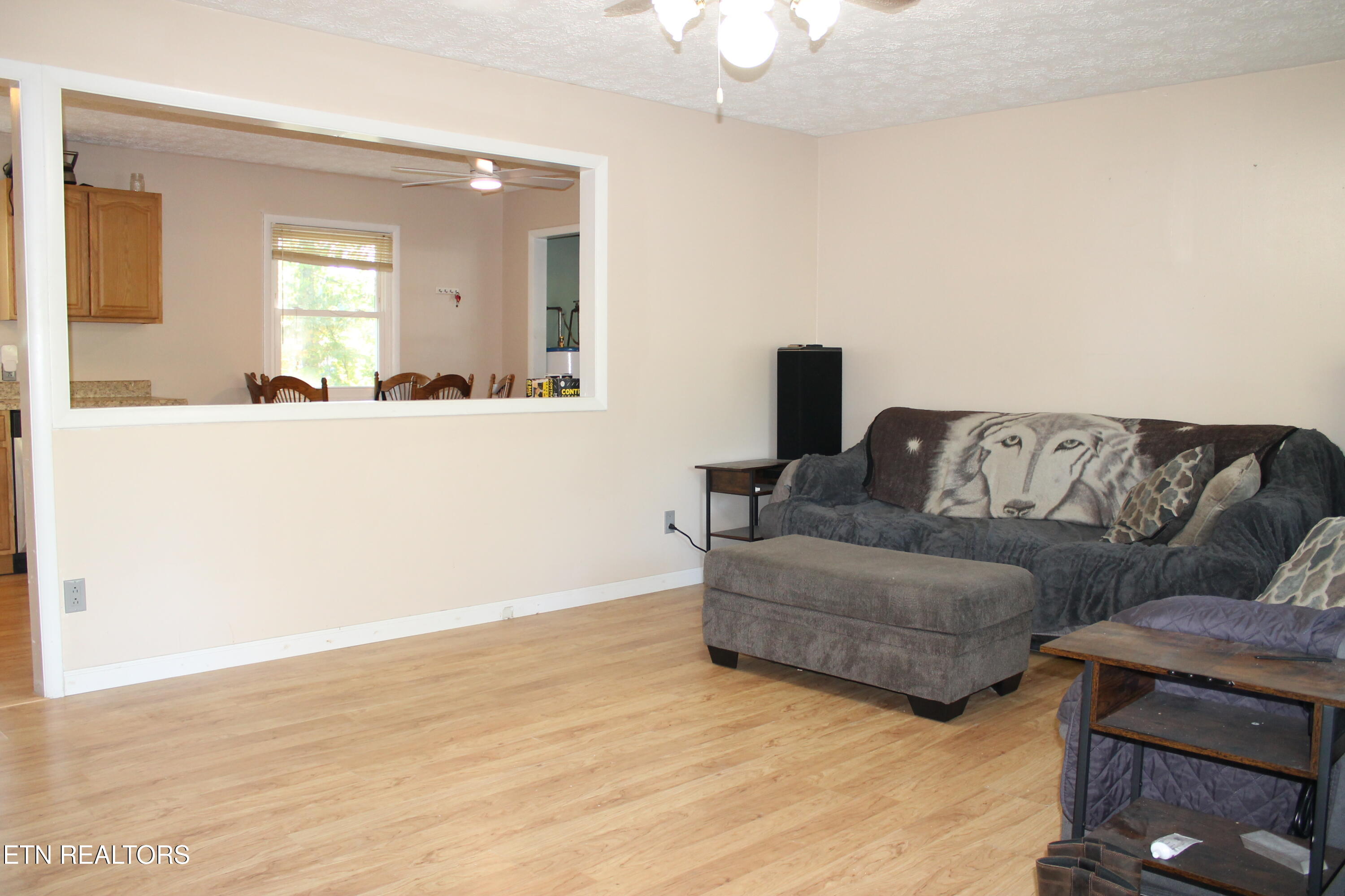 2215 Meadowview Drive