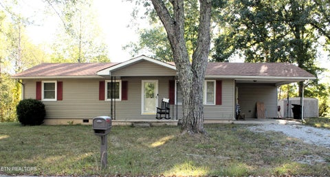 Photo of 2215 Meadowview Drive, Jamestown, TN 38556 (MLS # 1358034)