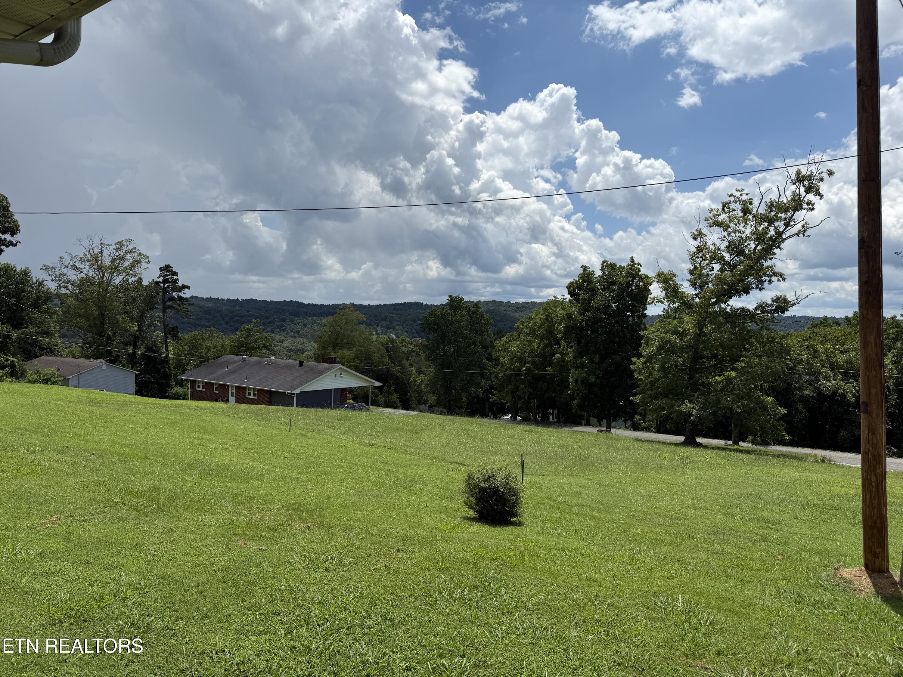 147 Meredith Rd