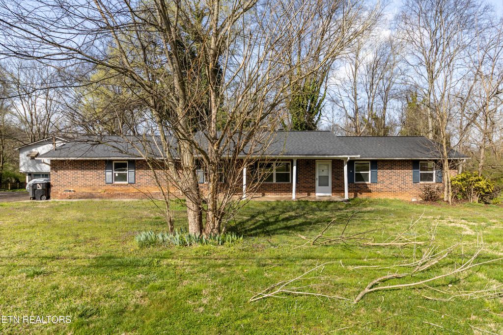 Photo of 4719 Old Knoxville Hwy, Rockford, TN 37853 (MLS # 1305207)