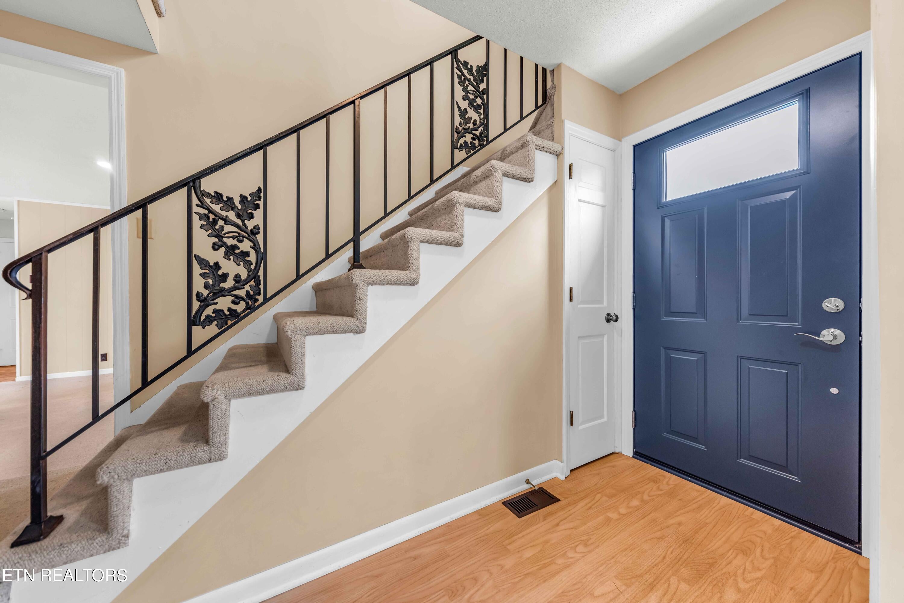609 Fernwood Rd