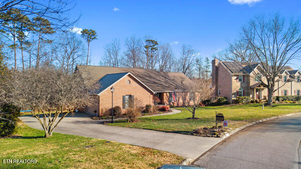 3720 Whitworth Drive